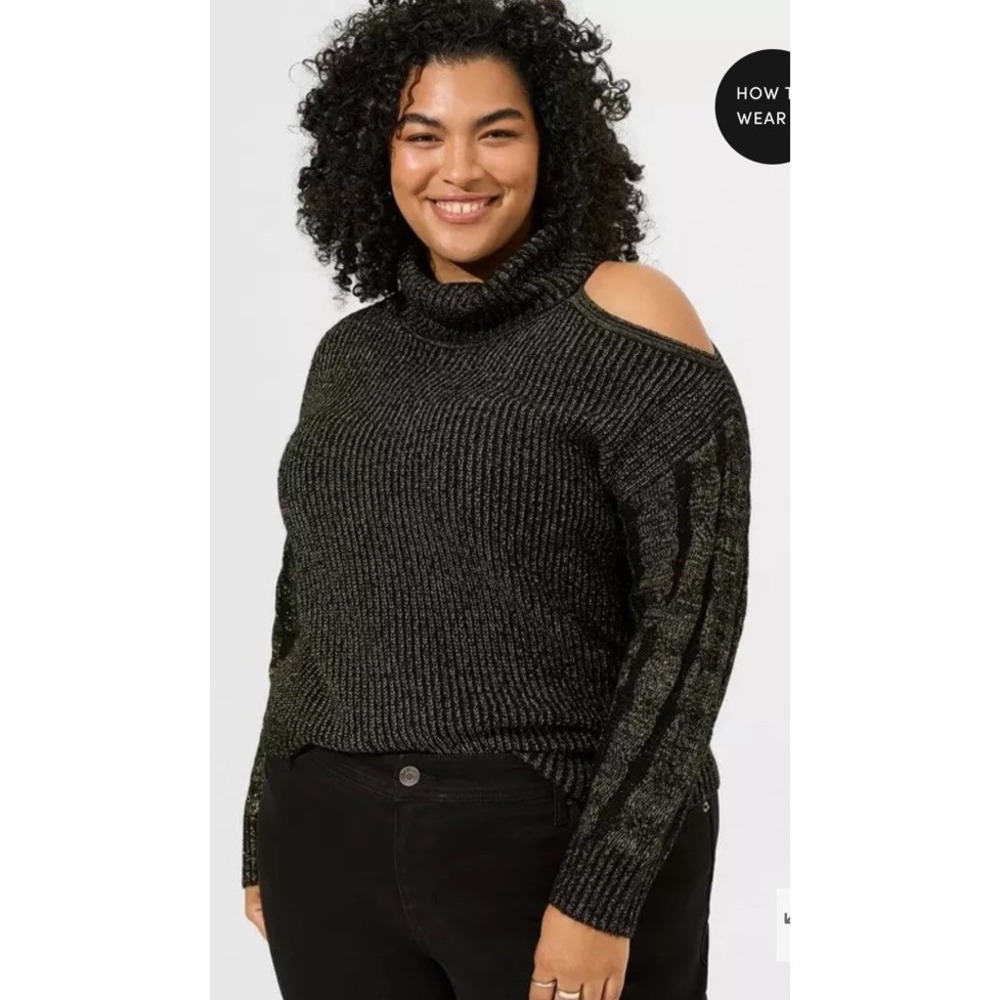 NEW - Torrid 1 Black Cable Knit Pullover Cold Shoulder Sweater 14/16 Stretch